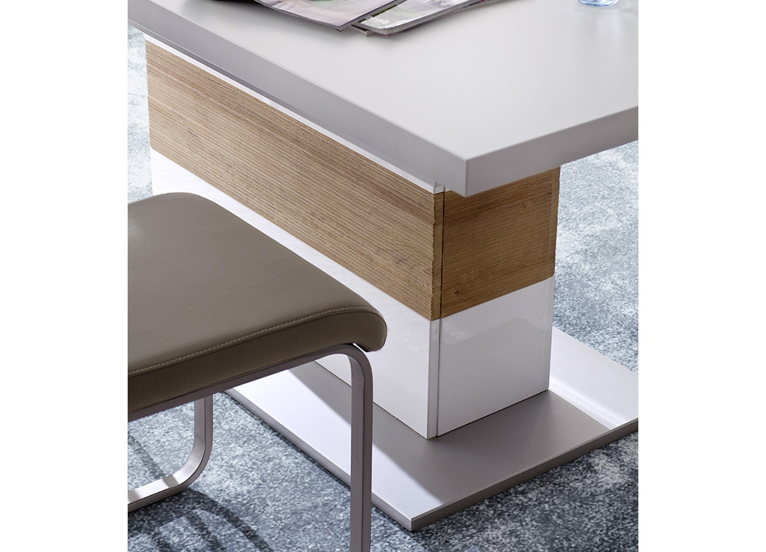 Salle A Manger Design Blanche Et Decor Bois Cbc Meubles