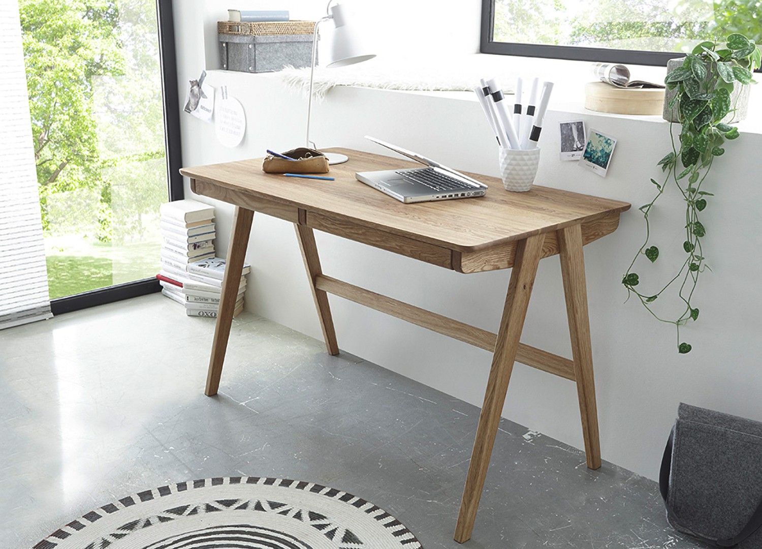 Bureau scandinave bois massif