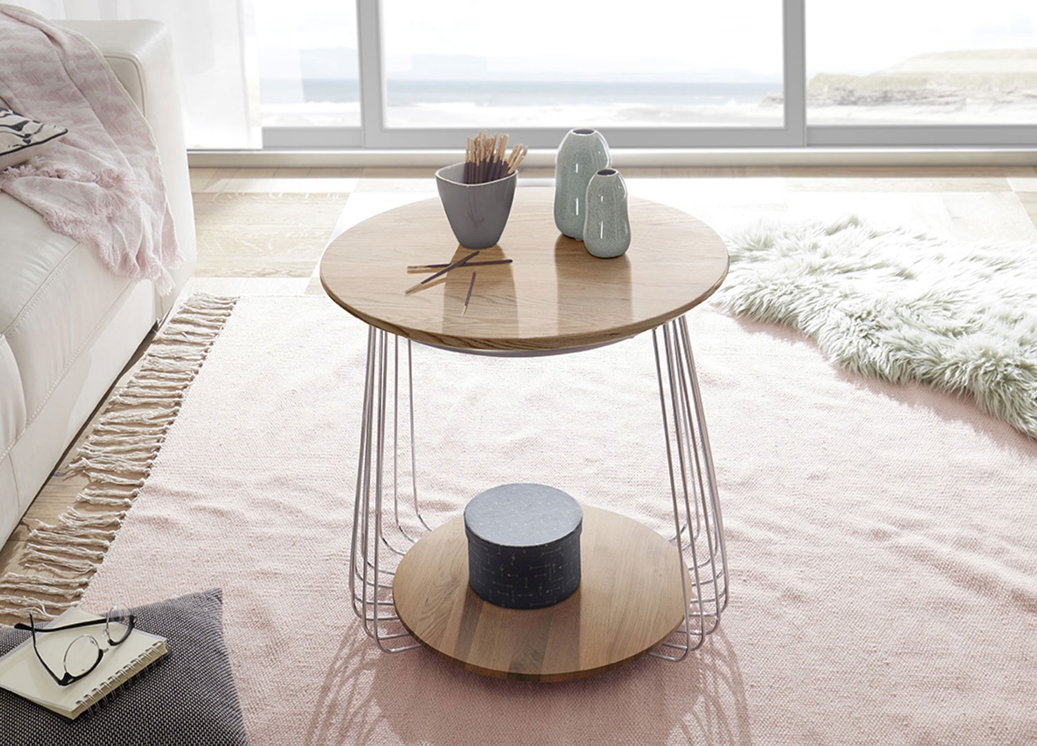 Table basse moderne chêne massif et métal chromé