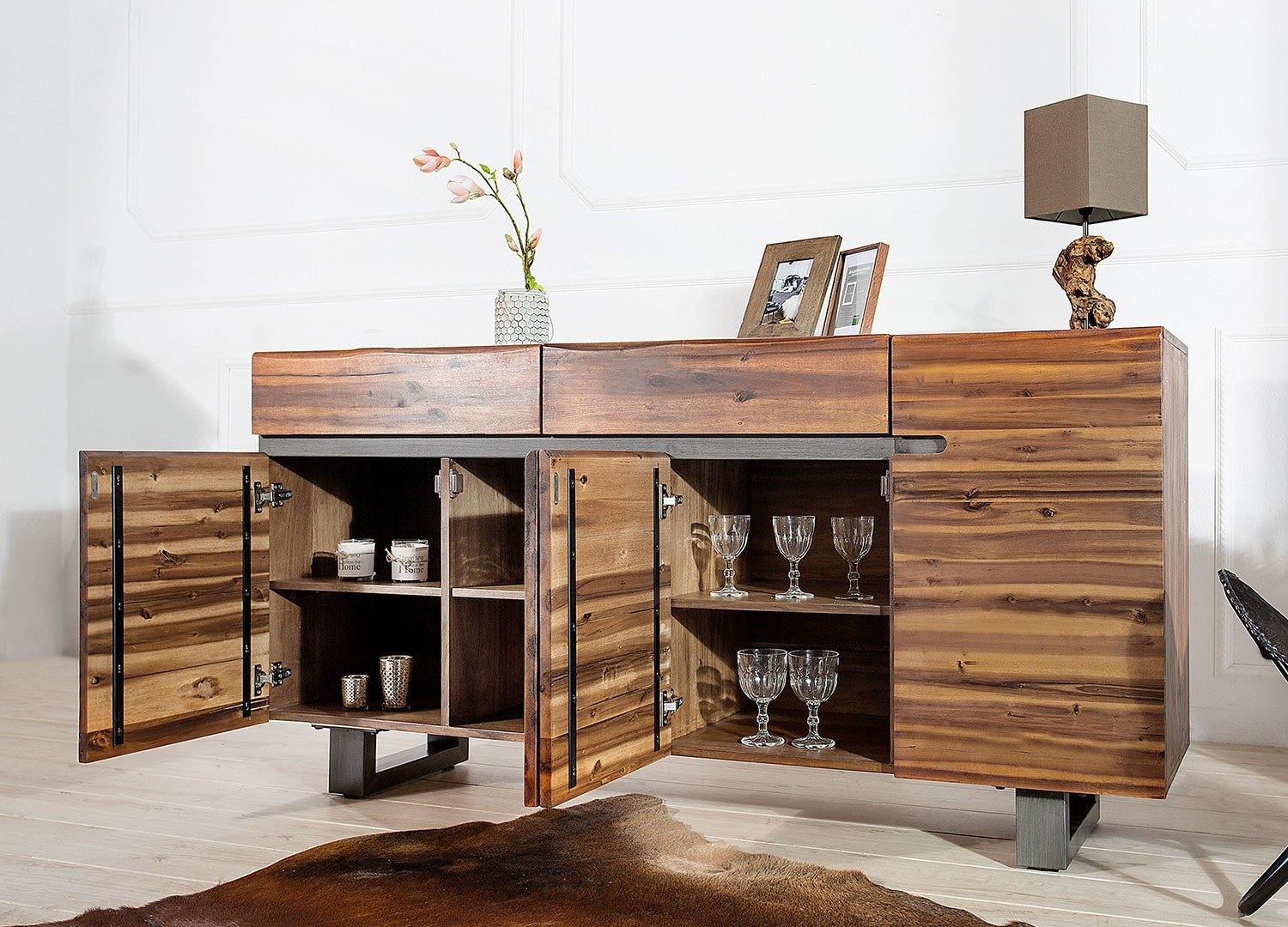 Buffet bois massif en acacia pied luge industriel Cbc Buffet bois massif en acacia pied luge industriel Cbc