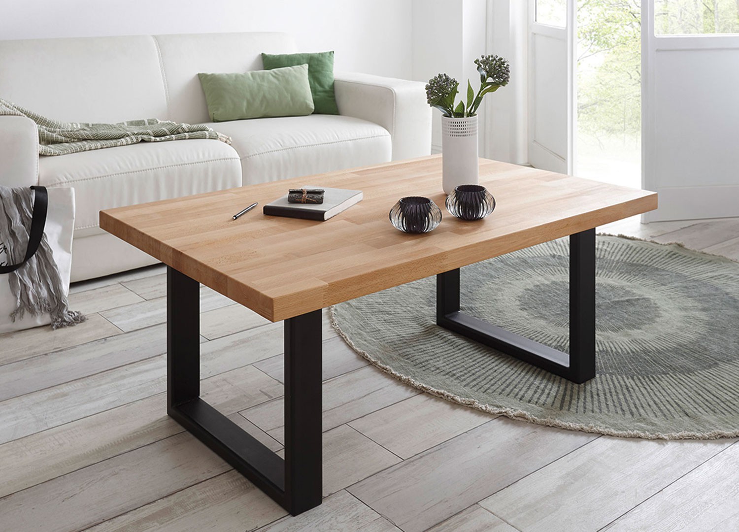 Table basse rectangulaire hêtre massif et pieds métal noir