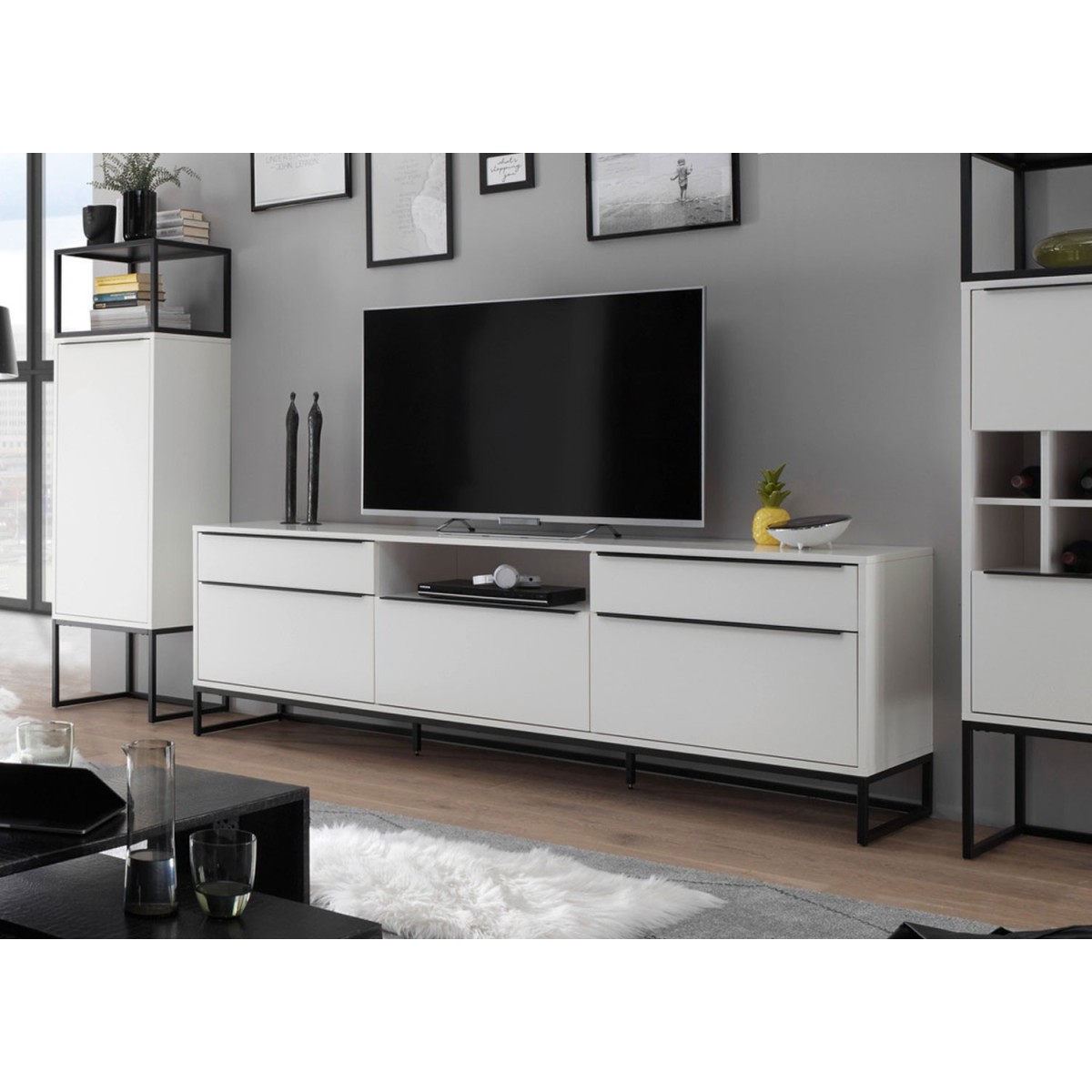 Meuble TV design blanc laqué mat et métal noir 2m15