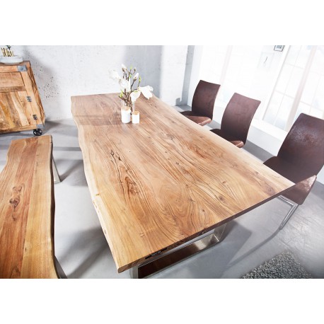 Table en bois massif d'acacia 1m60