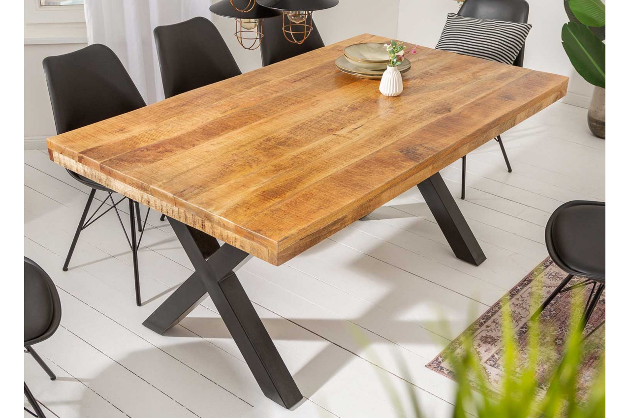 Table à manger rectangulaire bois de manguier et piétement croisé
