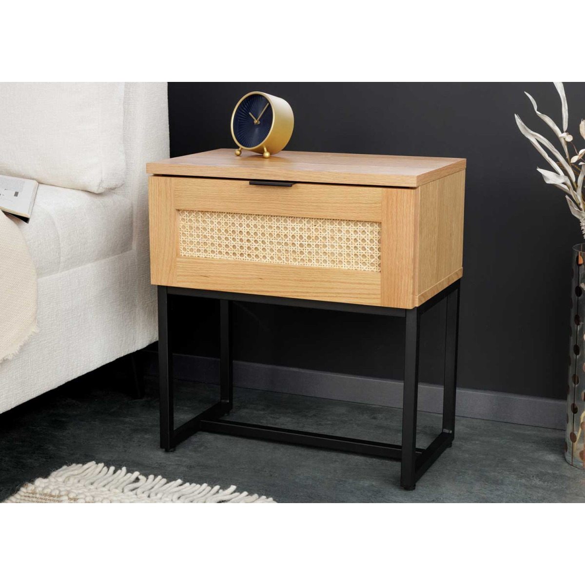 Table de chevet en bois et rotin