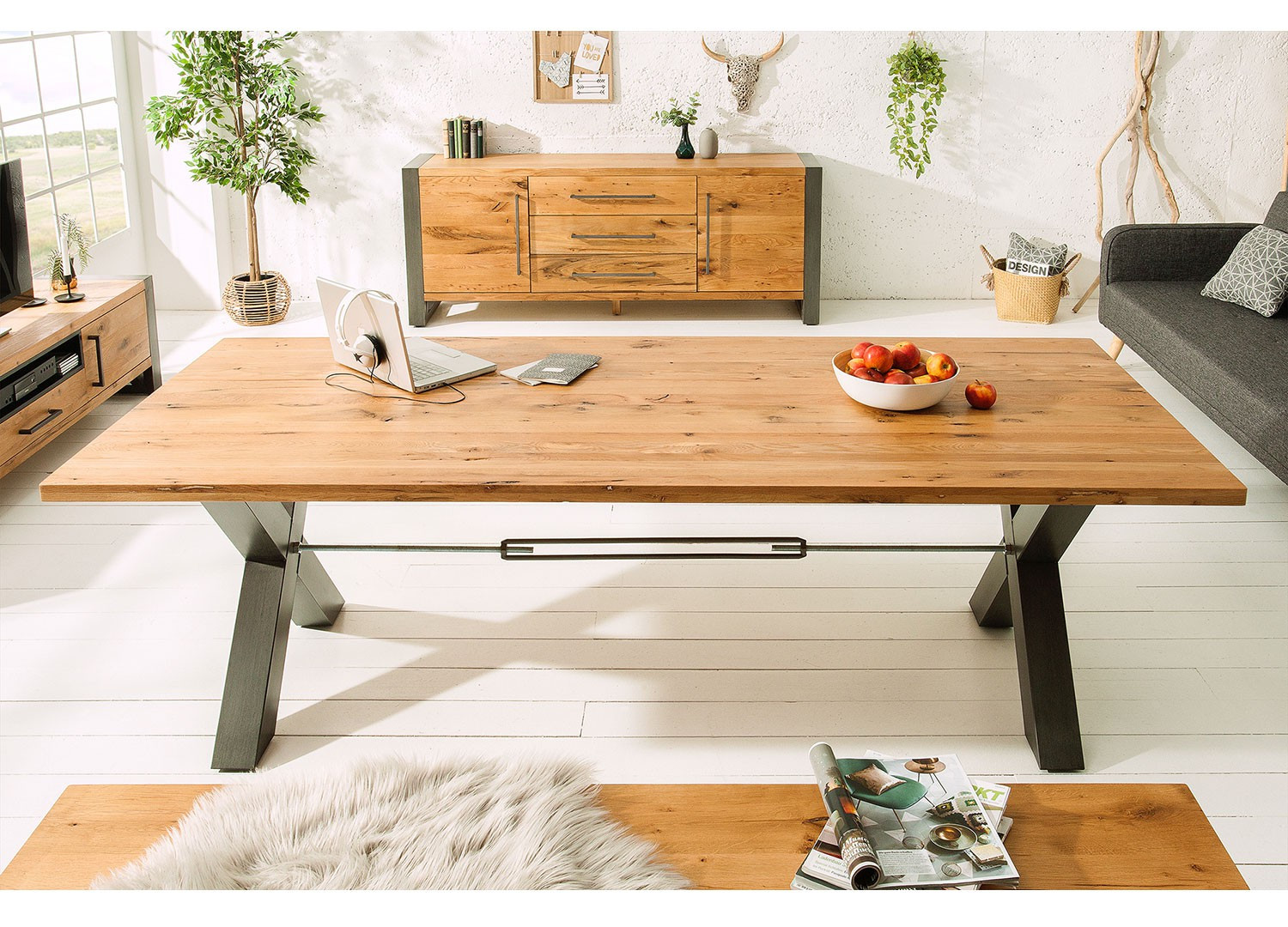 Meubles salle à manger en bois : 1 buffet, 1 table à manger, 2