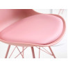 Chaises scandinave rose coque en pvc et pieds métal rose