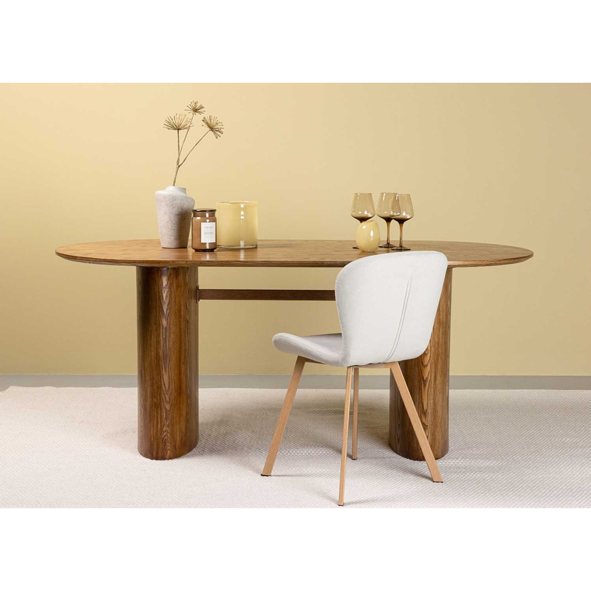 Table à manger ovale en bois