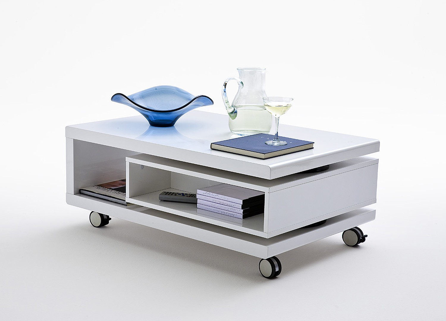 Table basse blanc laqué sur roulettes