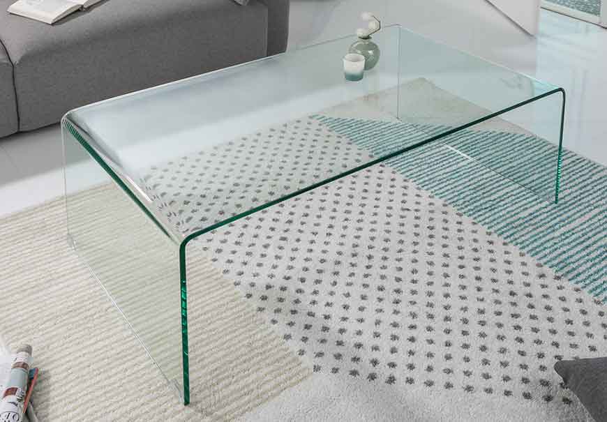 Nettoyage du verre : les étapes pour nettoyer votre table basse