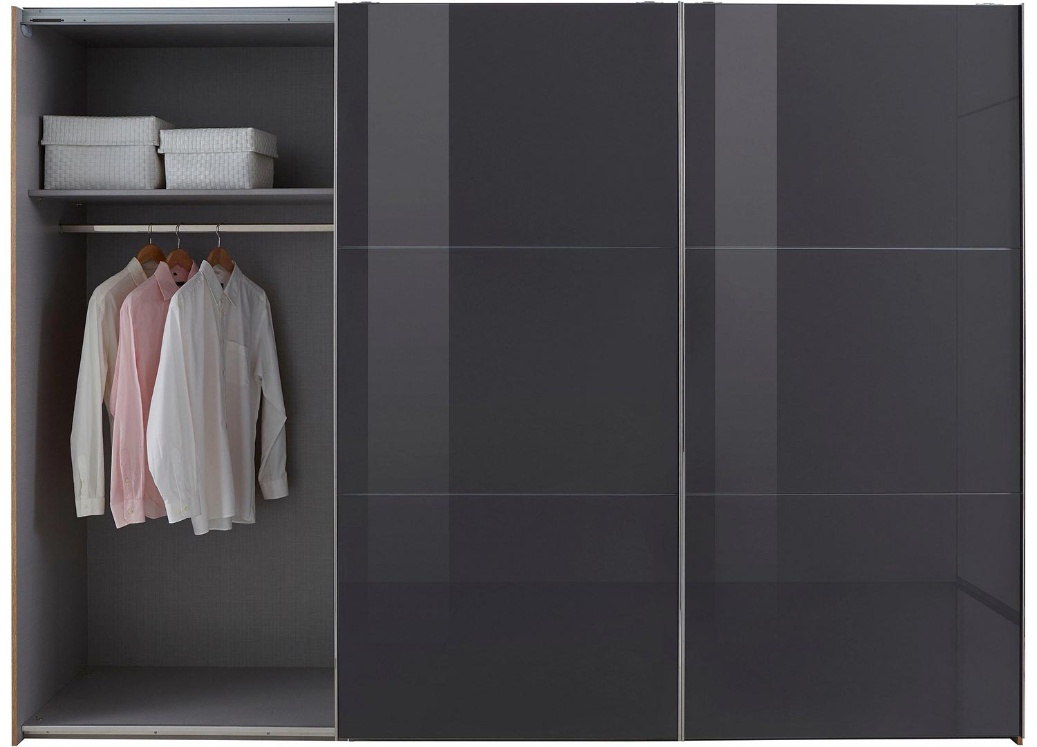 Armoire à portes coulissantes avec élément TV