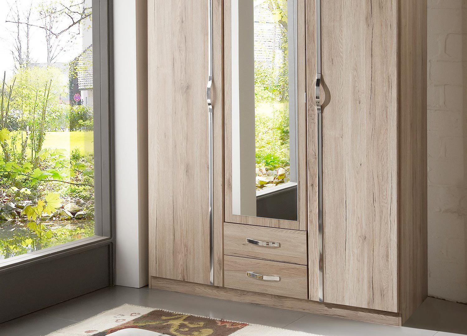 Armoire chêne 3 portes et 2 tiroirs 135 cm