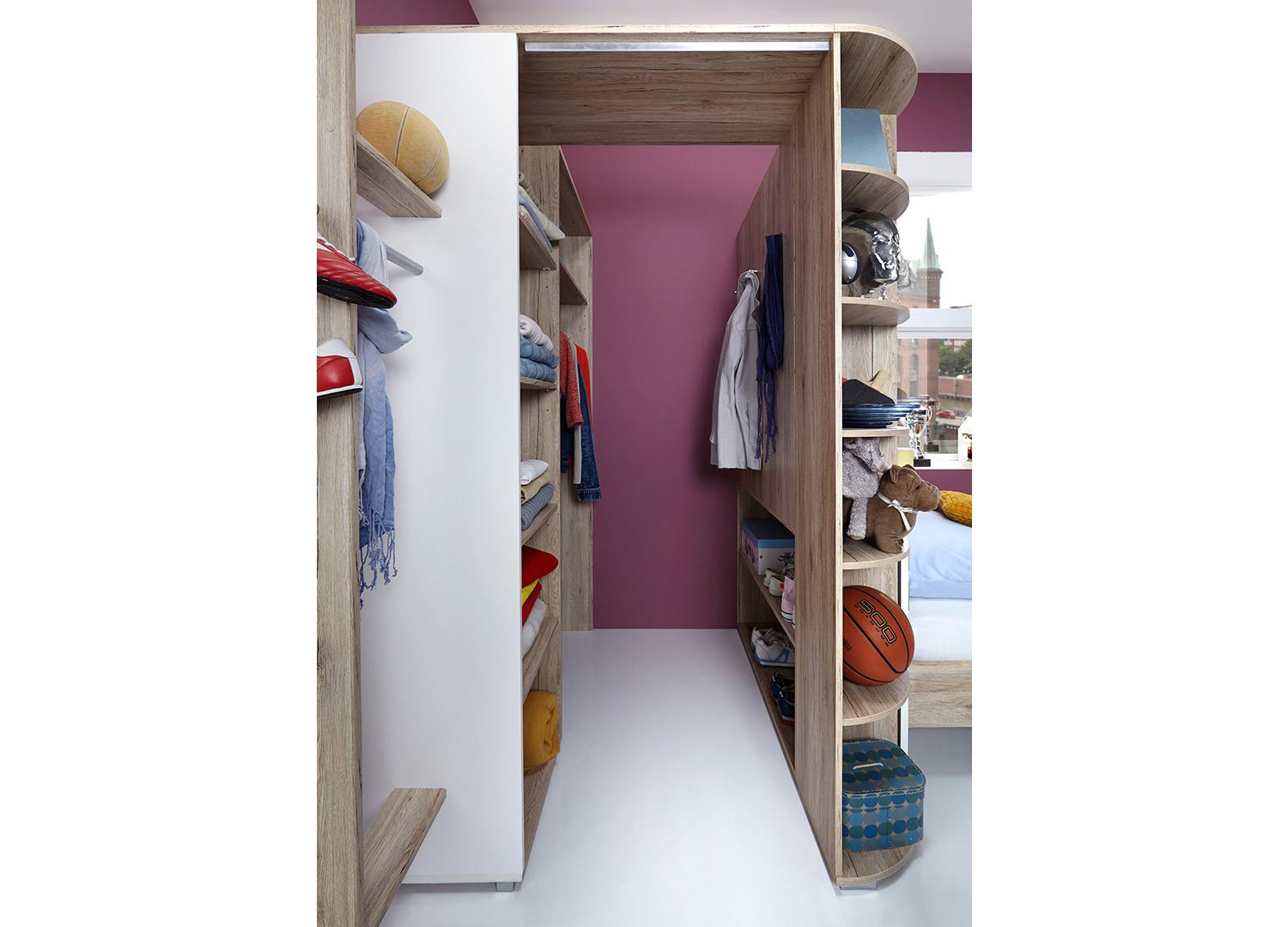 Chambre enfant avec armoire d'angle