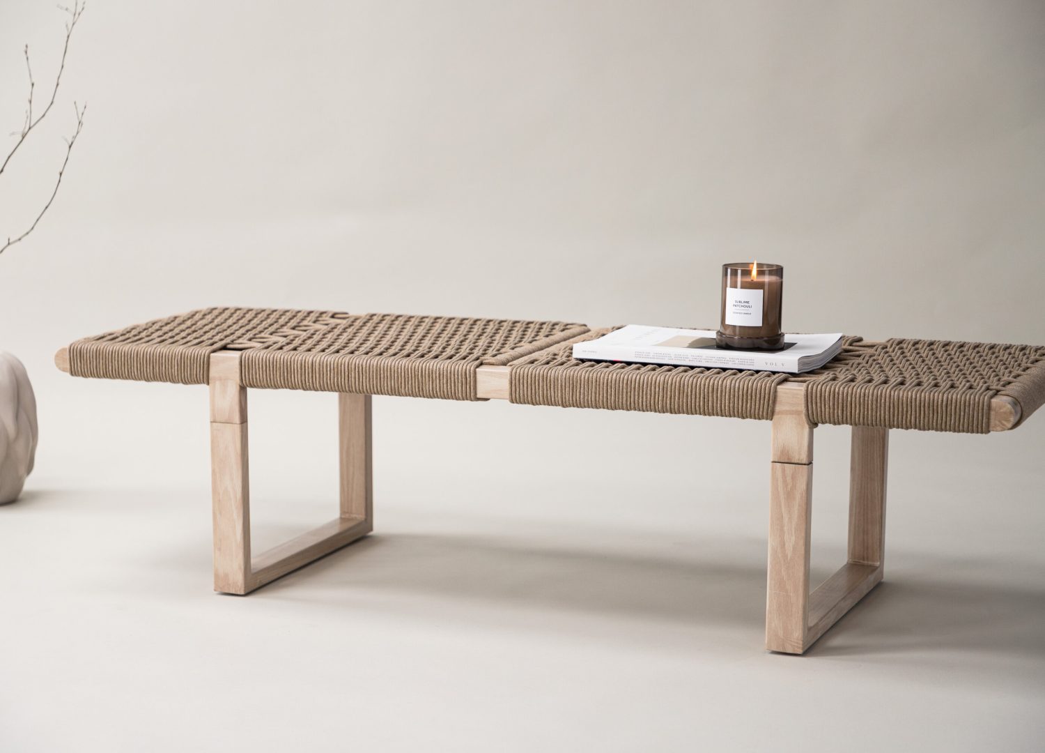 Banc de salle à manger Ängön cordage naturel 140 cm mis en scène dans un intérieur
