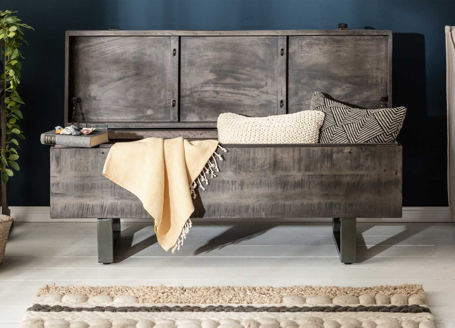 Banc coffre de rangement bois de manguier gris