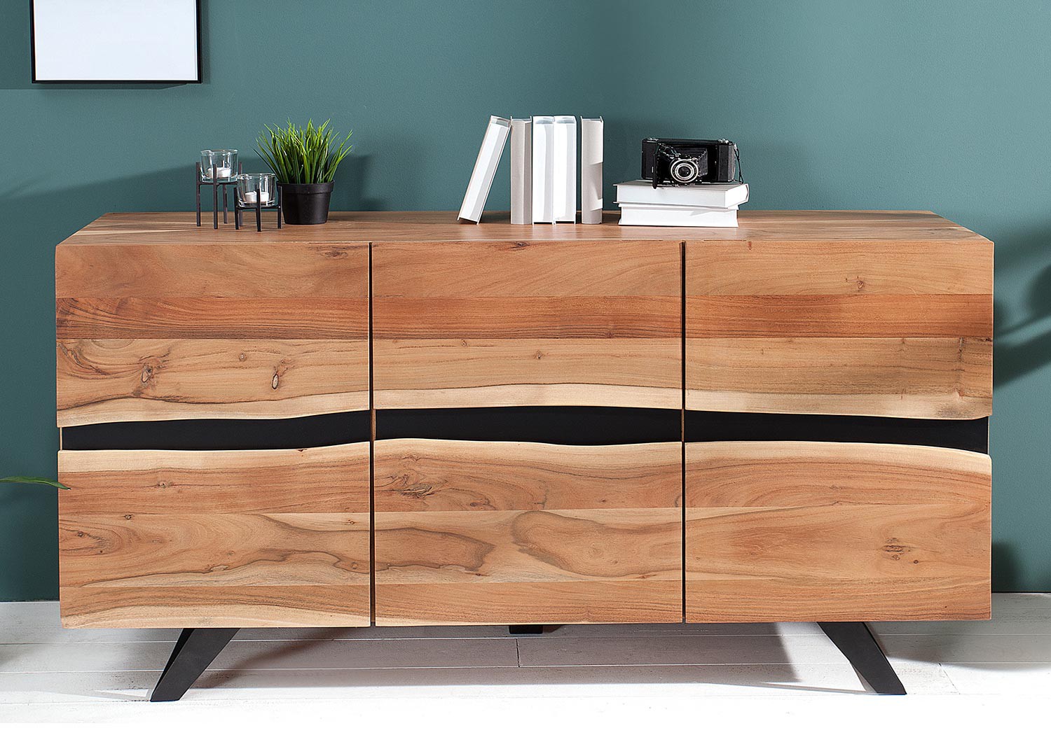 Buffet acacia massif et pieds métal 150 cm