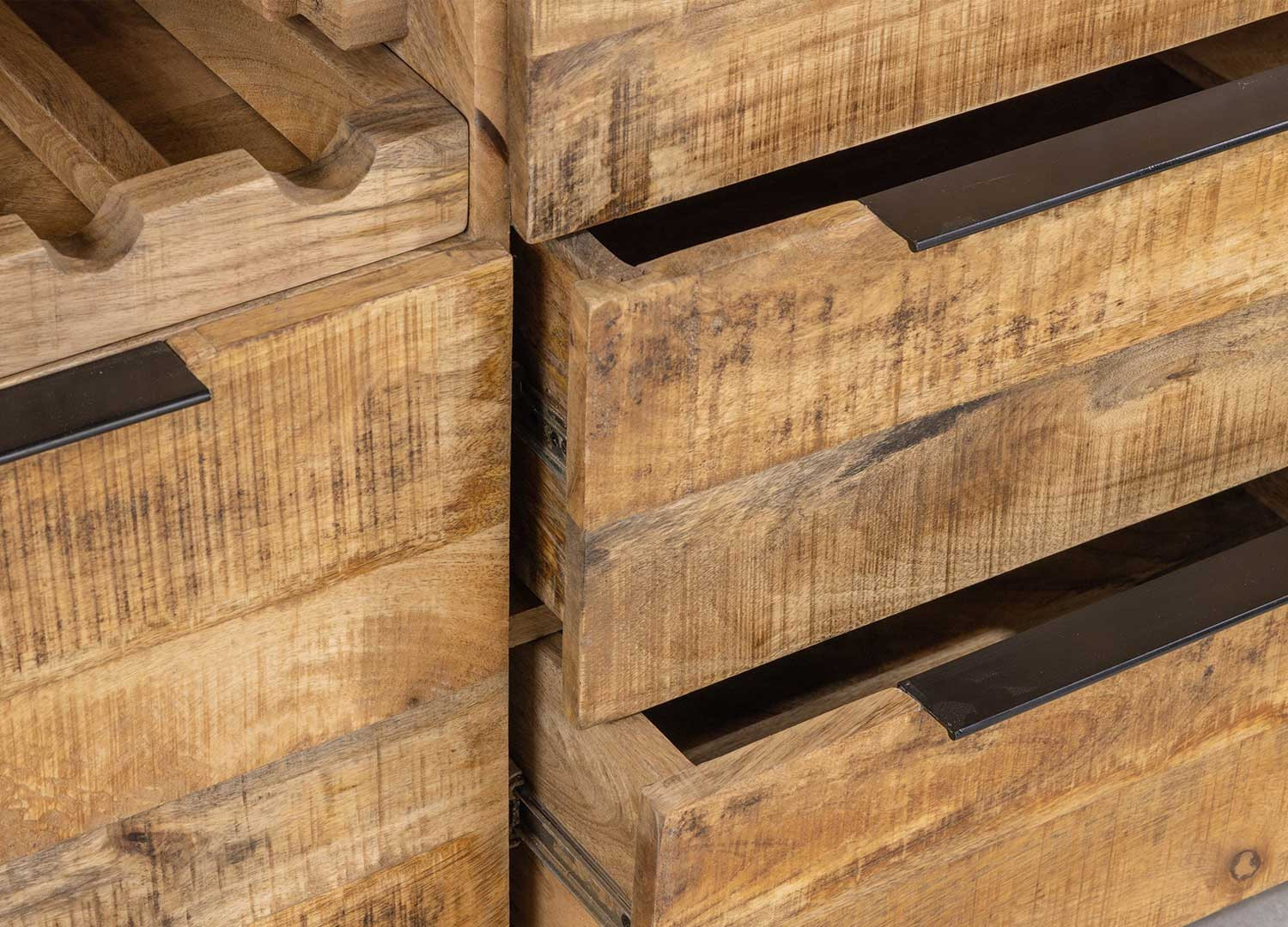 Buffet avec rangement à vin en bois de manguier Emery