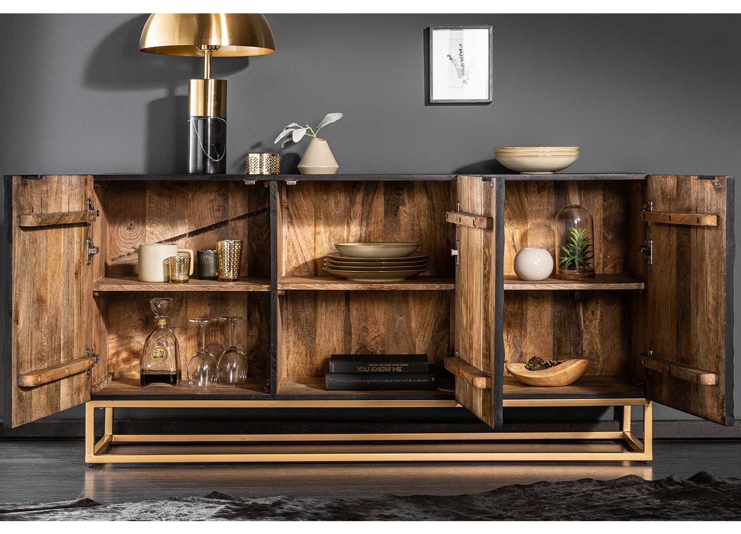 Buffet bois de manguier décor 3D et pied métal doré 140 cm