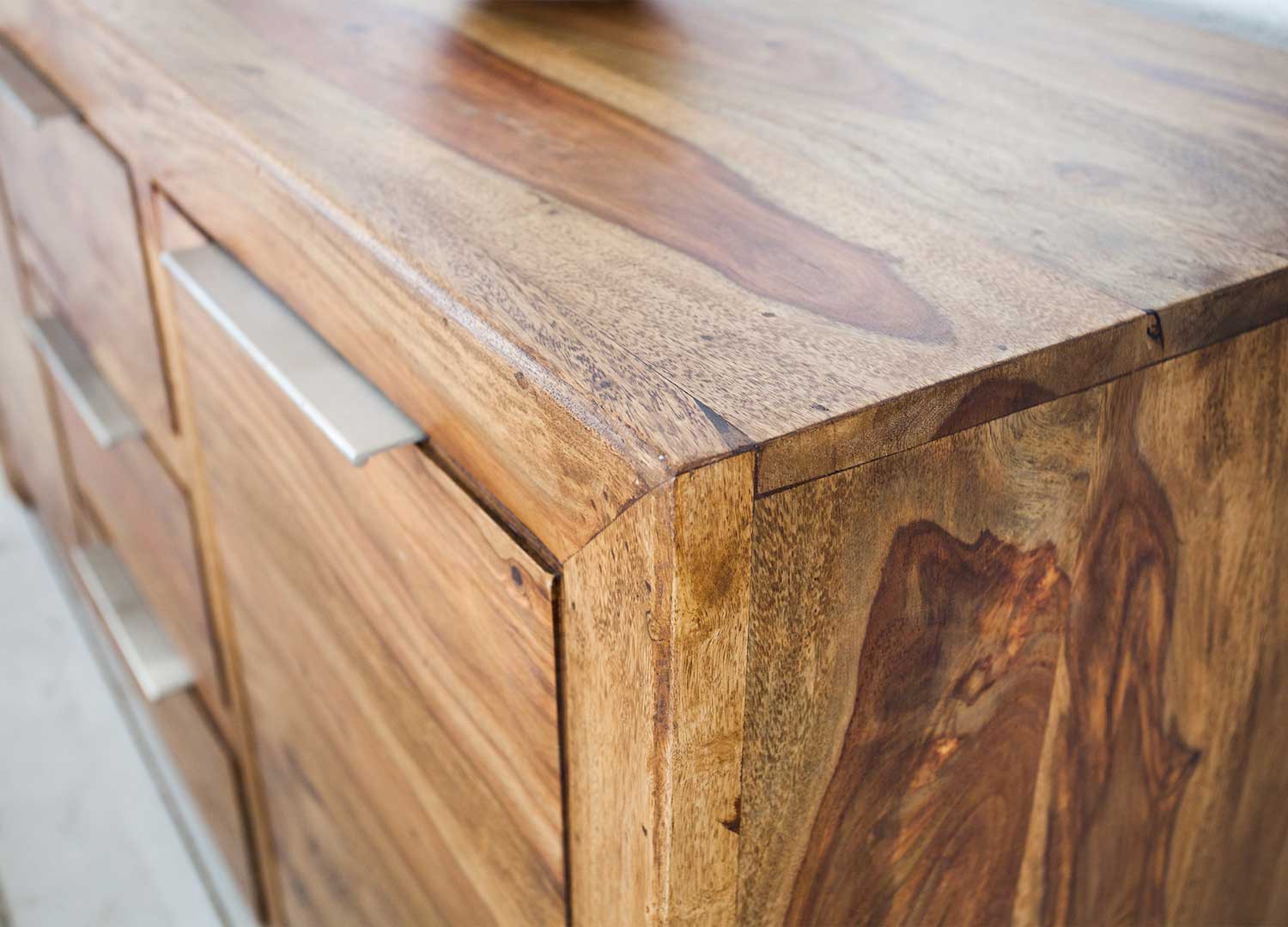 Buffet bois massif sesham 135 cm