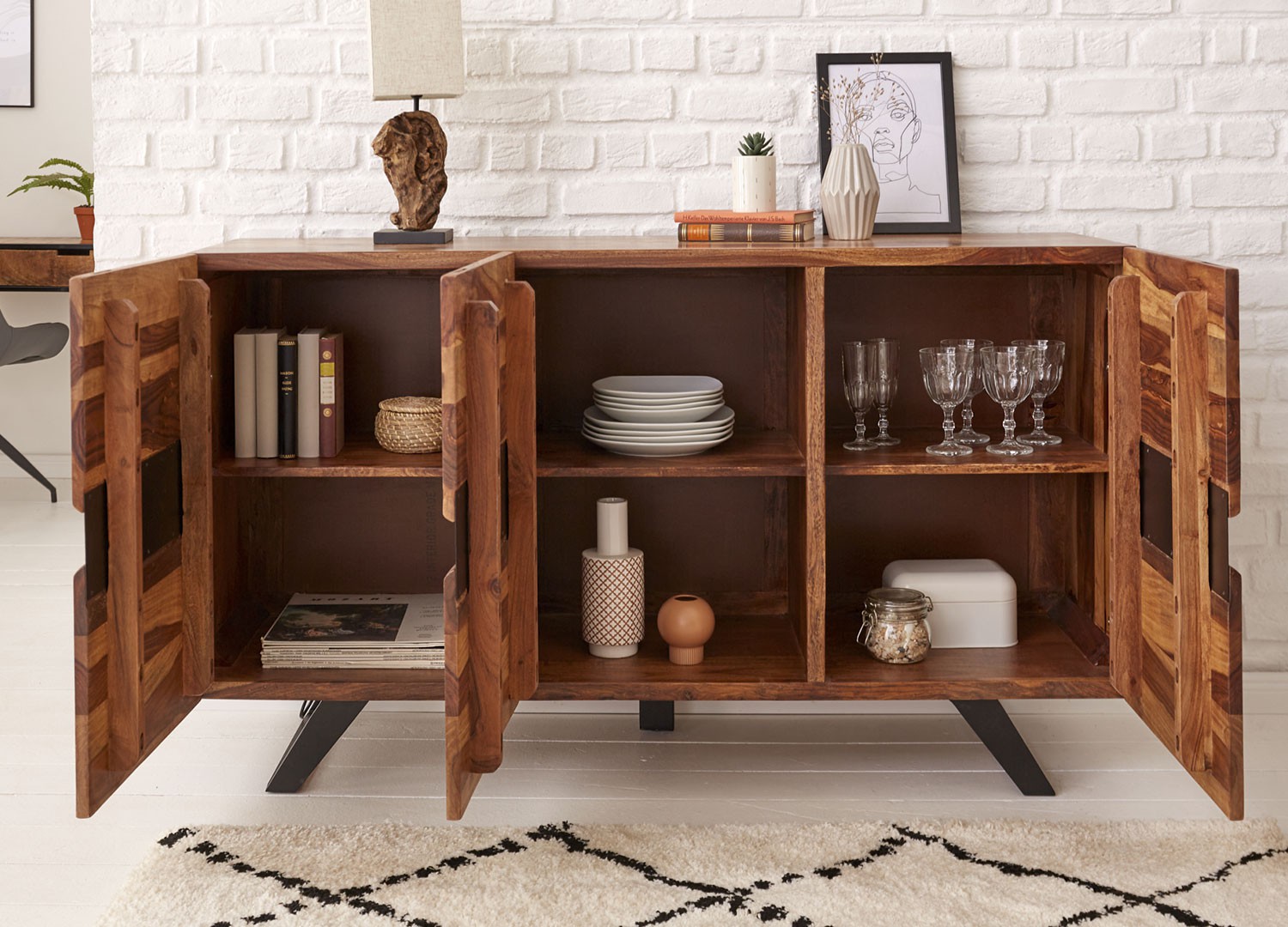 Buffet bois massif sesham et pieds métal 150 cm
