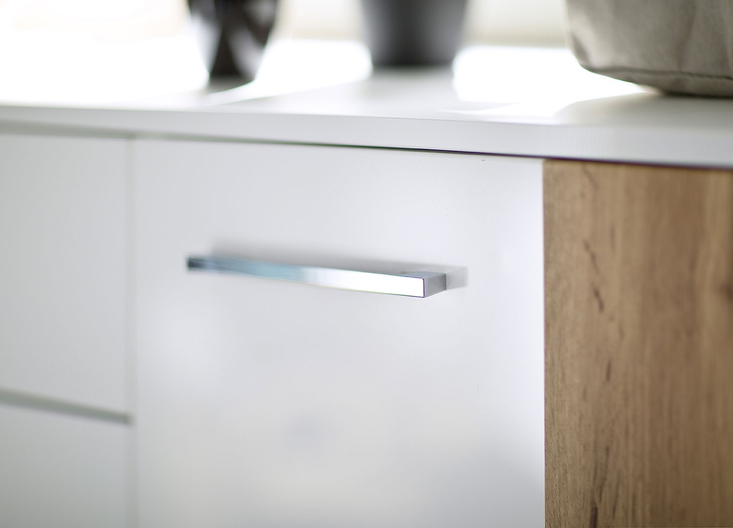 Buffet design blanc et bois 2 portes et 3 tiroirs
