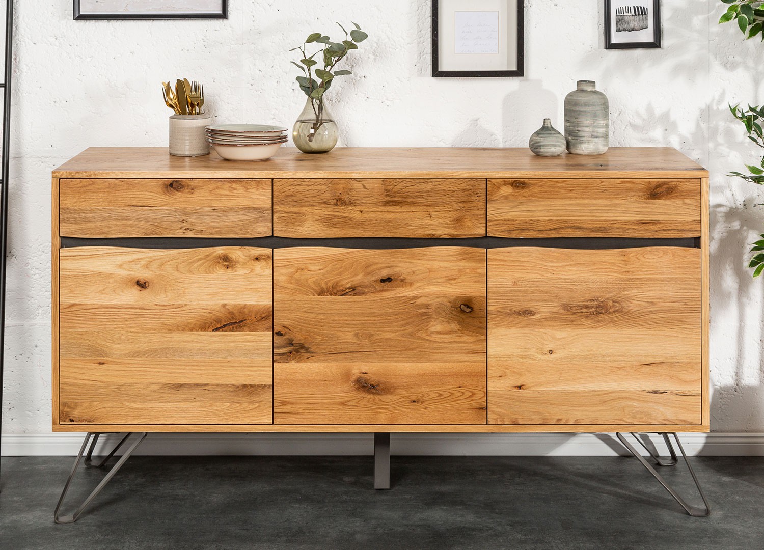 Buffet en bois massif et pied métal 160 cm