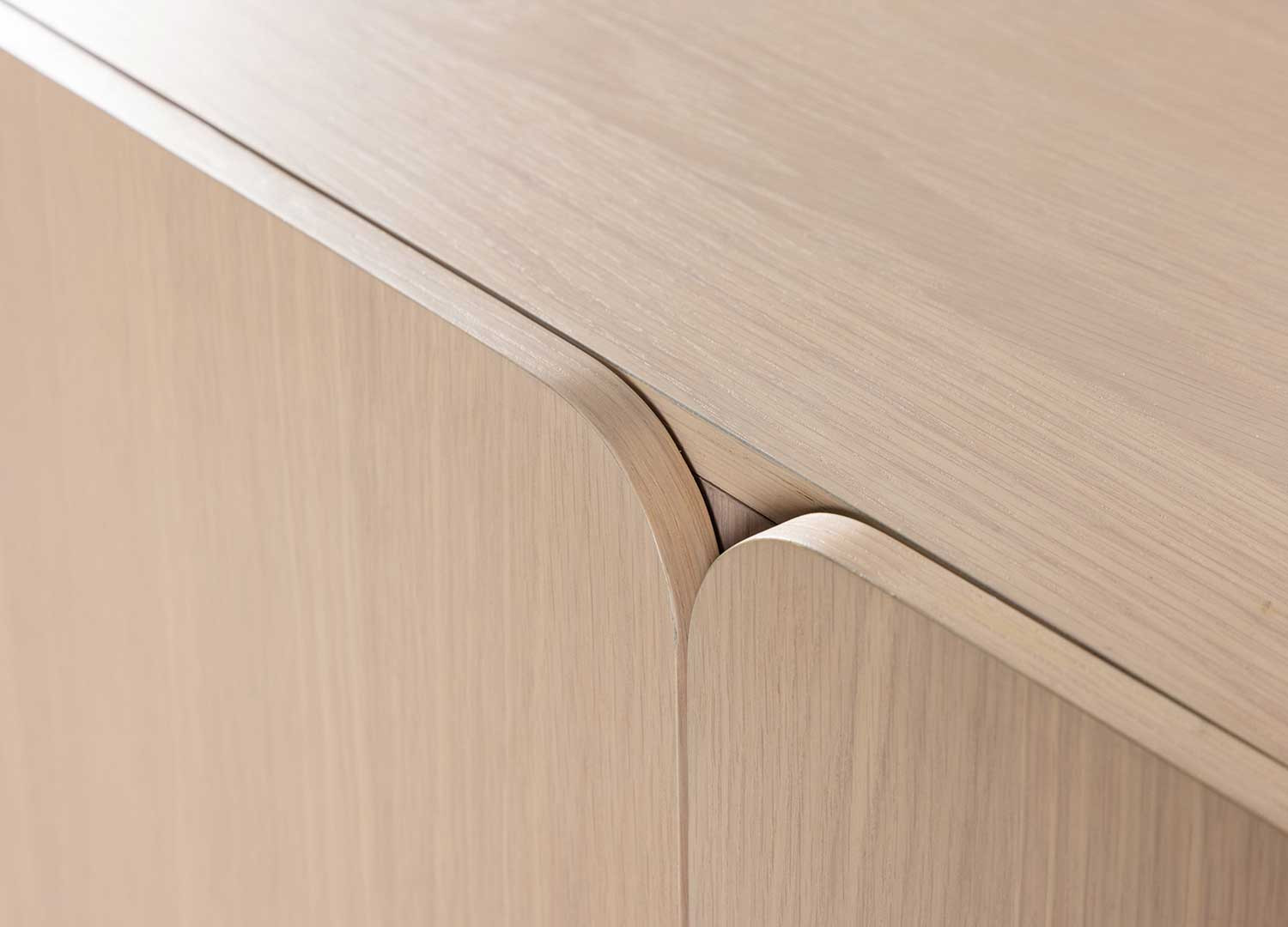 Buffet en MDF imitation chêne blanchi TYRESO