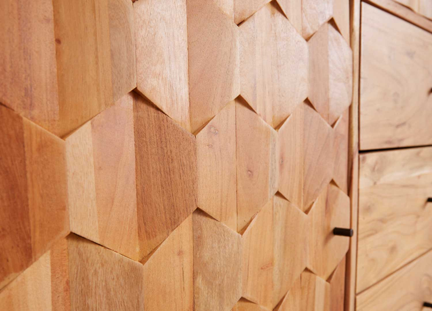 Buffet haut acacia massif 3 portes et 3 tiroirs effet mosaïque
