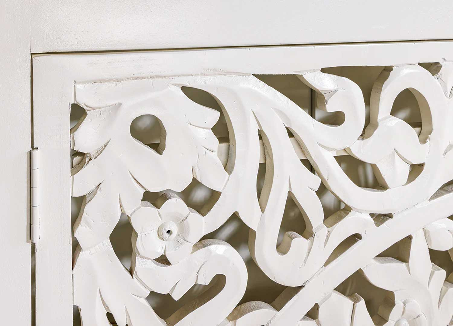 Buffet haut blanc en bois de manguier style oriental Azura