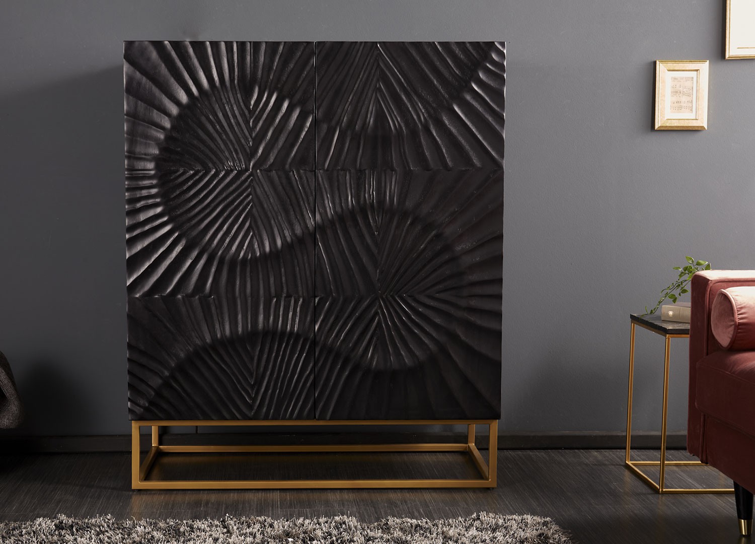 Buffet haut bois de manguier sculpture en 3D et pied métal doré