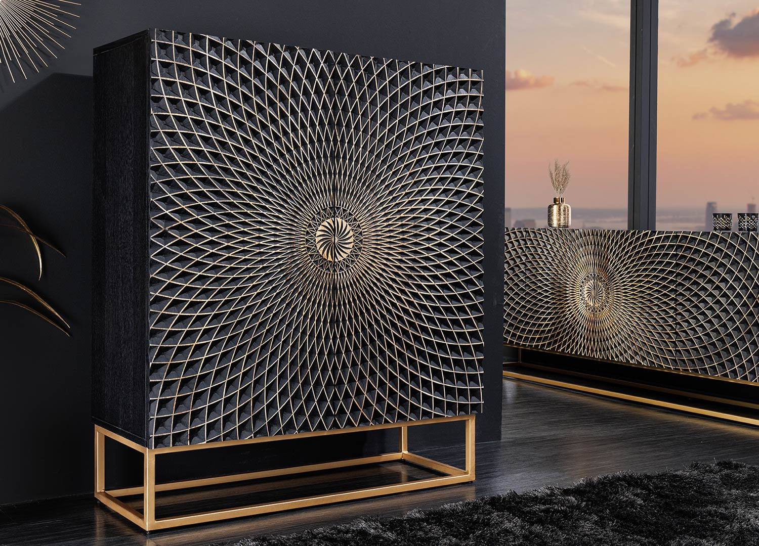 Buffet haut original en bois noir avec façades mandala 2 portes