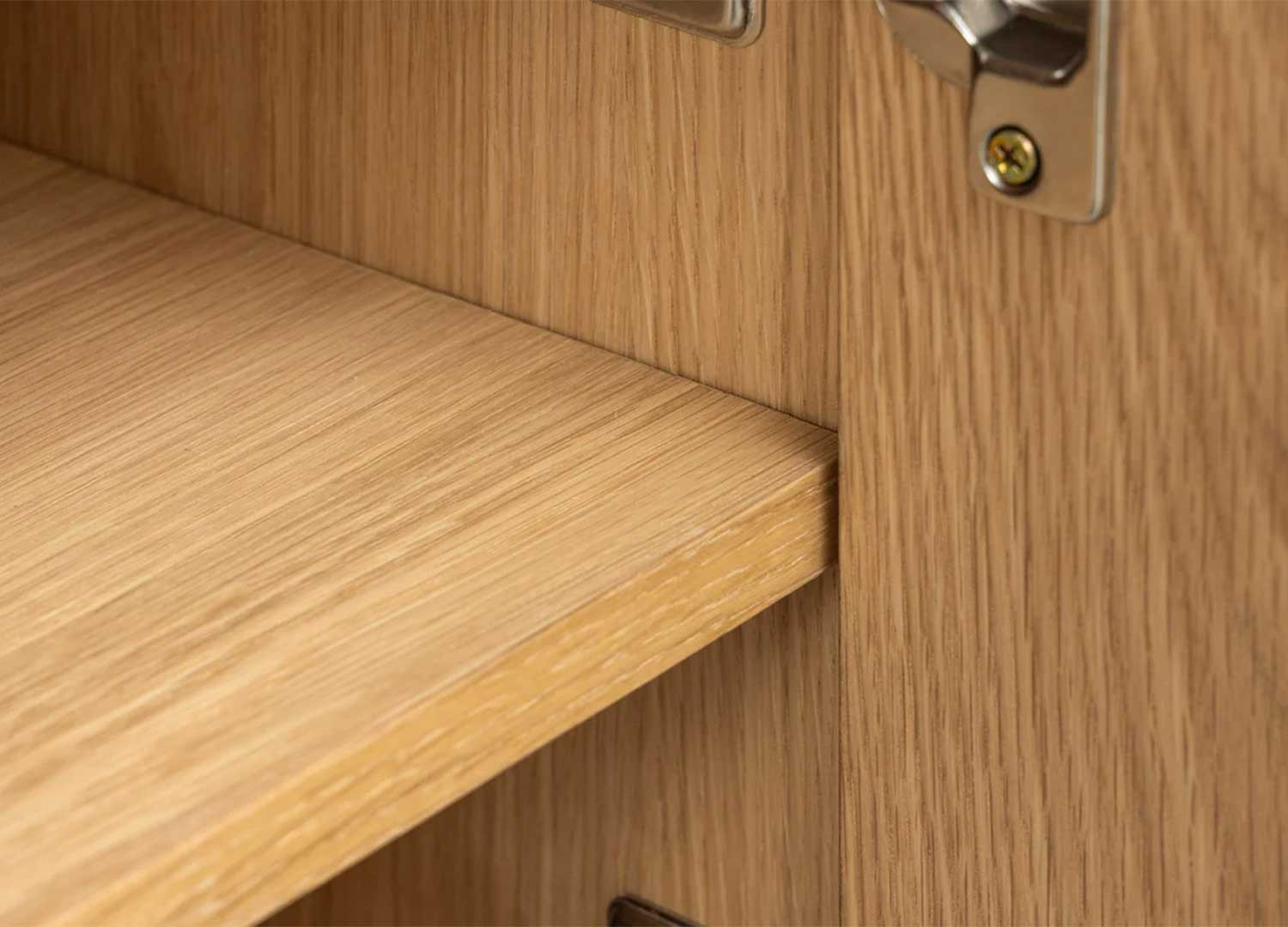 Buffet moderne 180 cm aspect chêne Irma