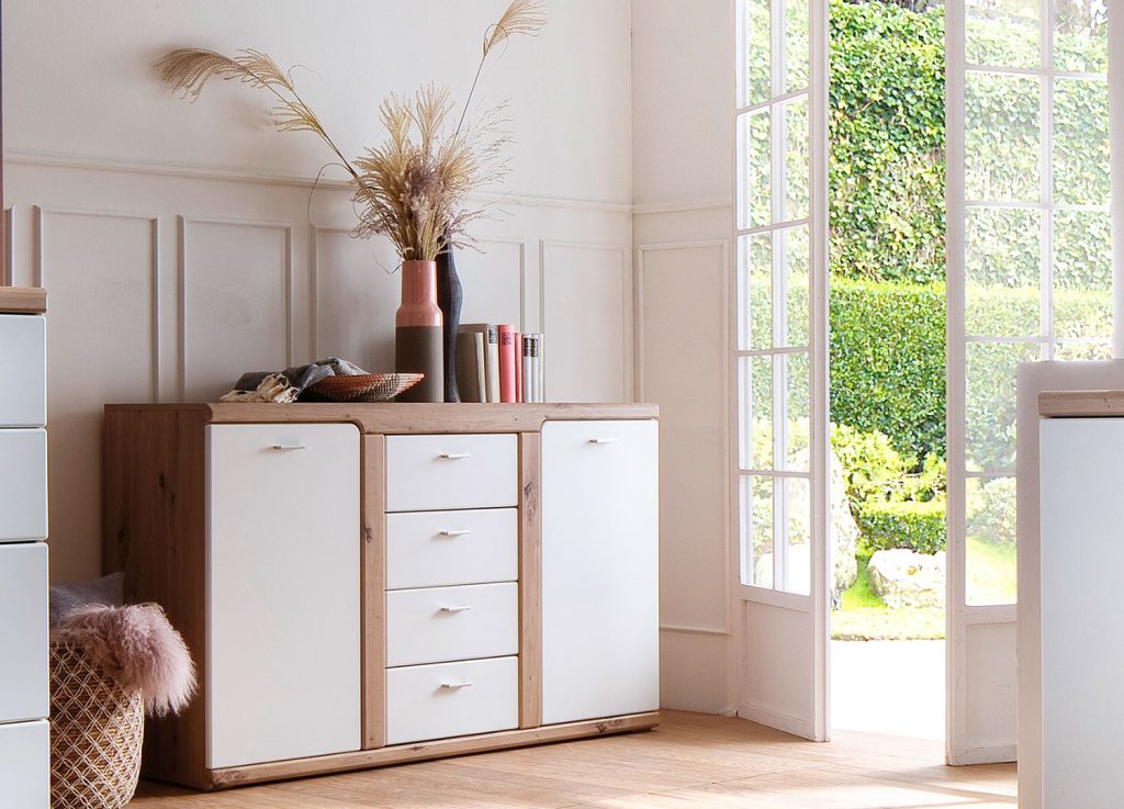 Buffet moderne 4 tiroirs et 2 portes blanc et décor chêne