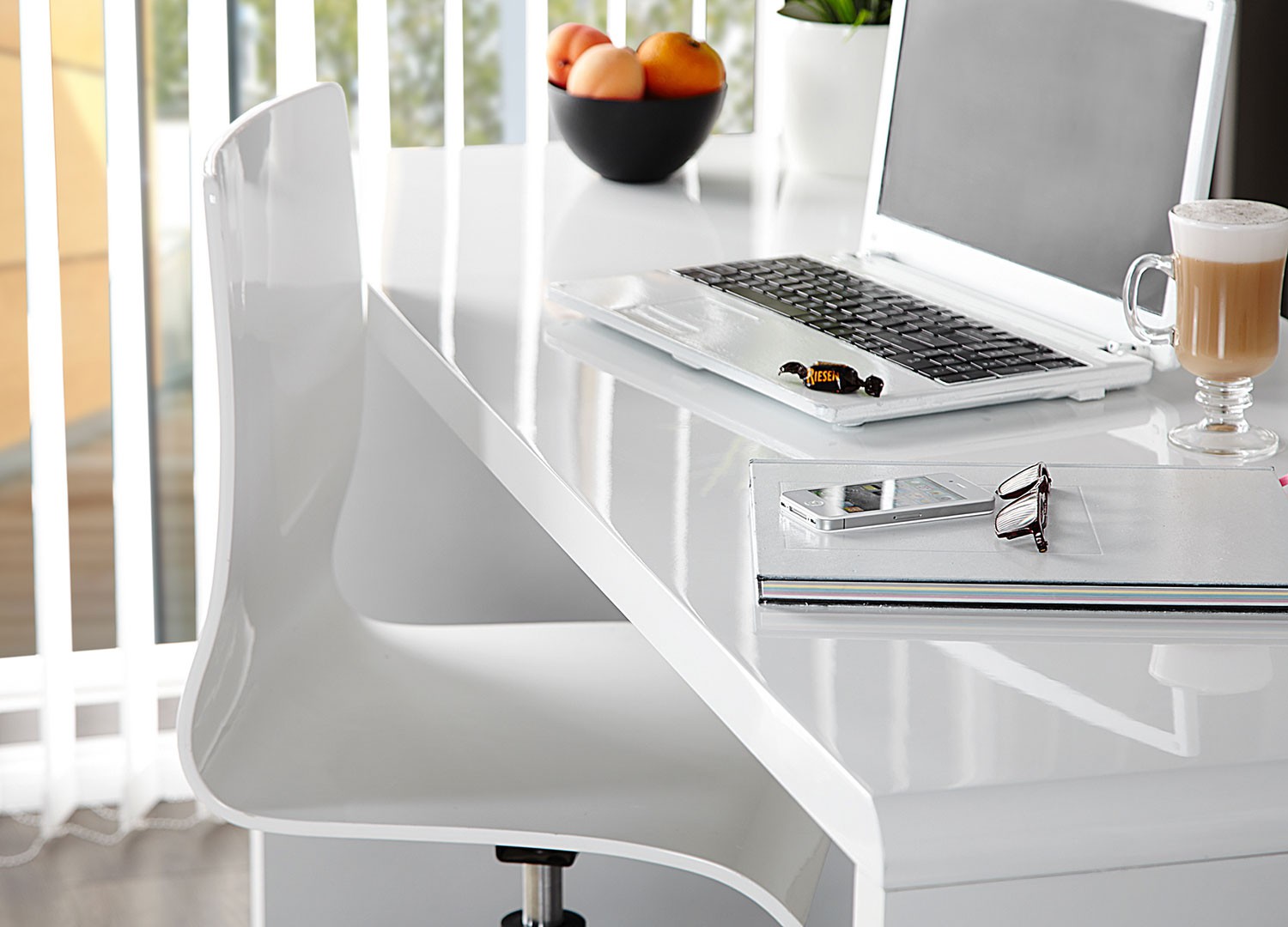 Bureau blanc brillant 120 cm