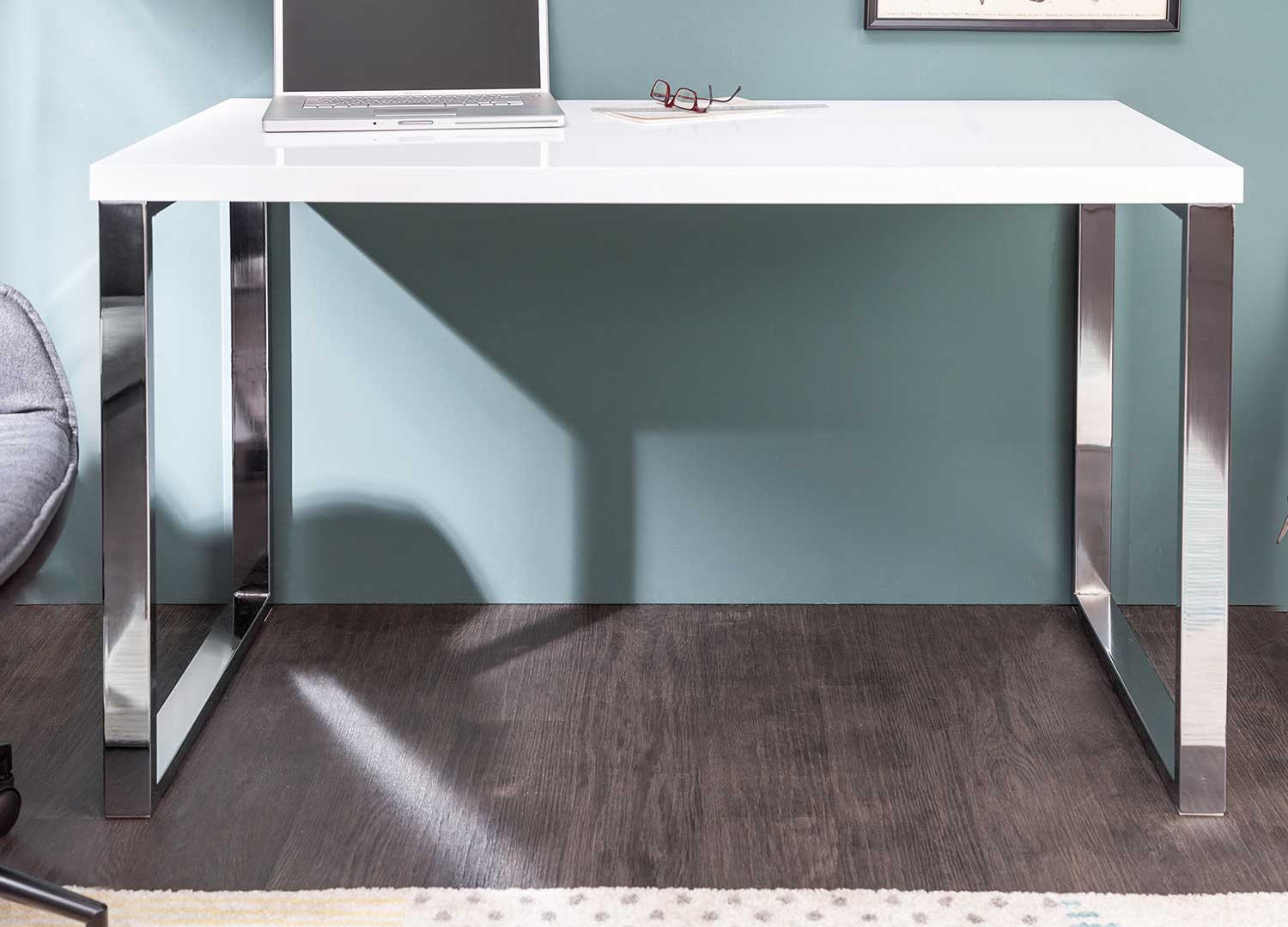 Bureau blanc brillant et pieds chromés 120 cm