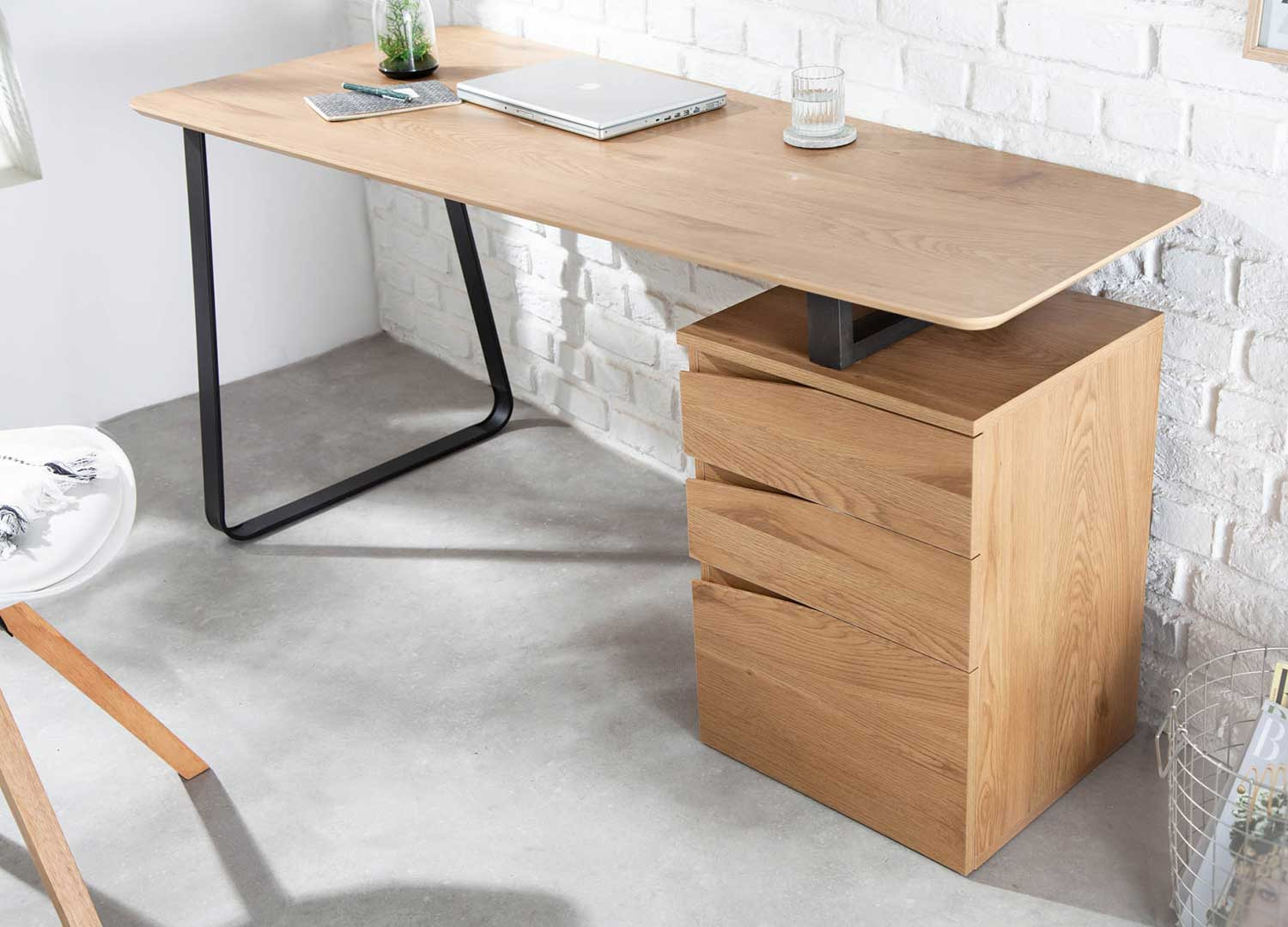 Bureau en bois avec caisson de 3 tiroirs
