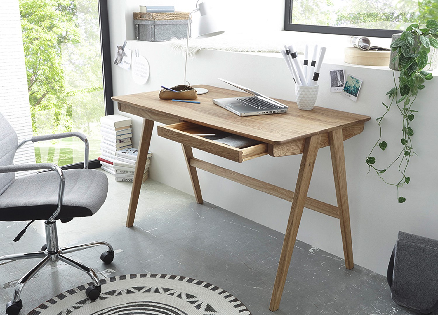Bureau scandinave bois massif