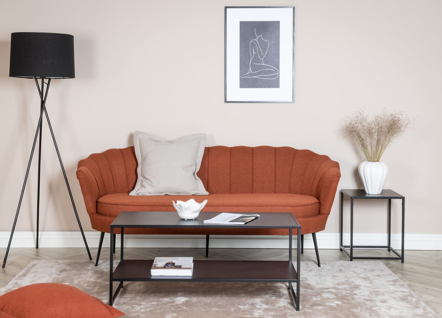 Canapé 3 places Calais tissu rouge 180 cm mis en scène dans un salon