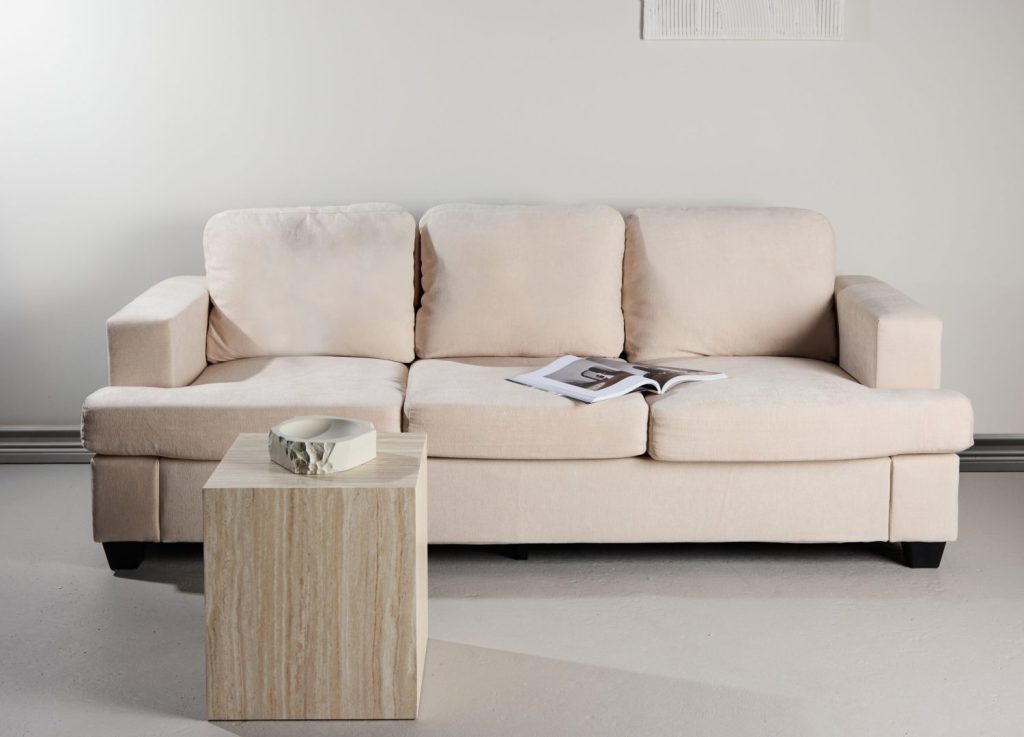Canapé 3 places Sani tissu chenille grège 214 cm mis en scène dans un salon