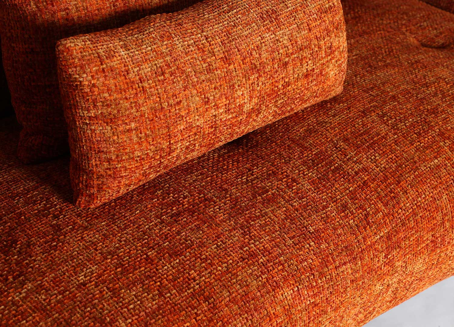Canapé tissu orange moderne rétro 215 cm Freja