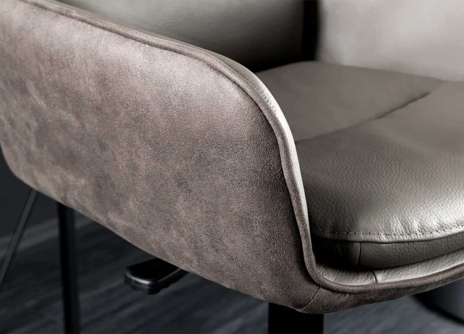 Chaise de bar en cuir taupe et microfibre rotative Abby