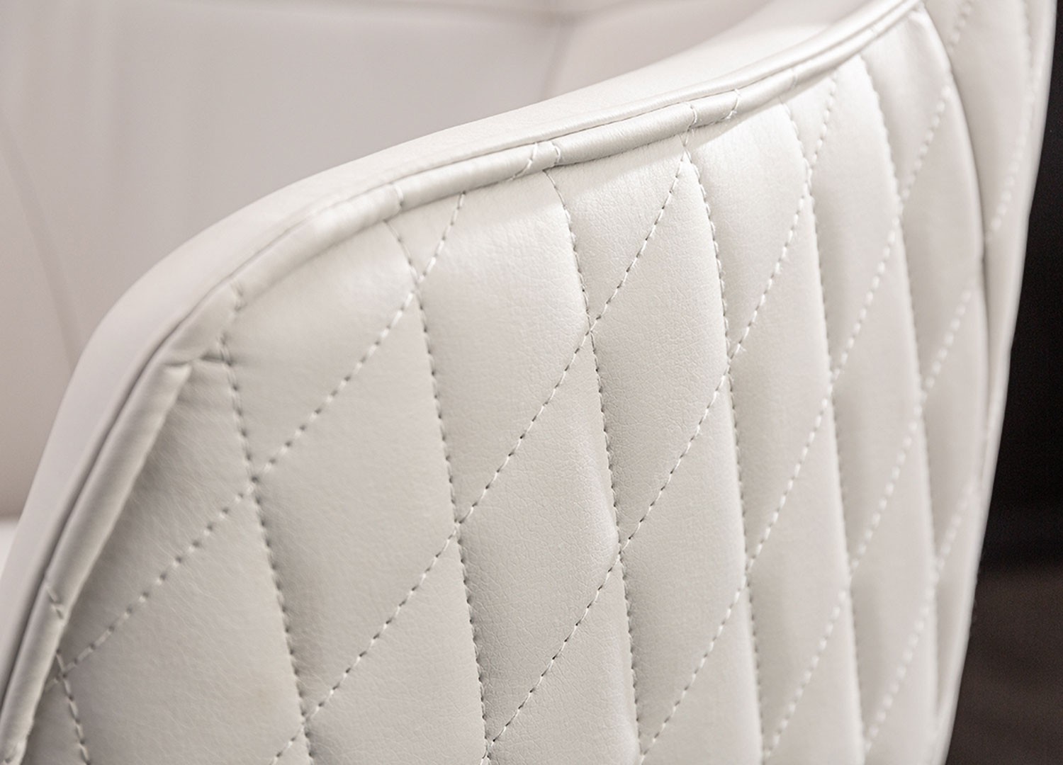 Chaise de bureau réglable en hauteur en simili cuir blanc