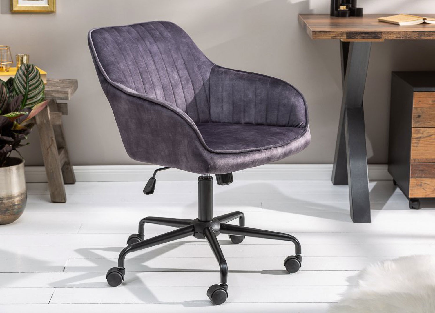 Chaise de bureau velours gris foncé pivotante avec accoudoirs