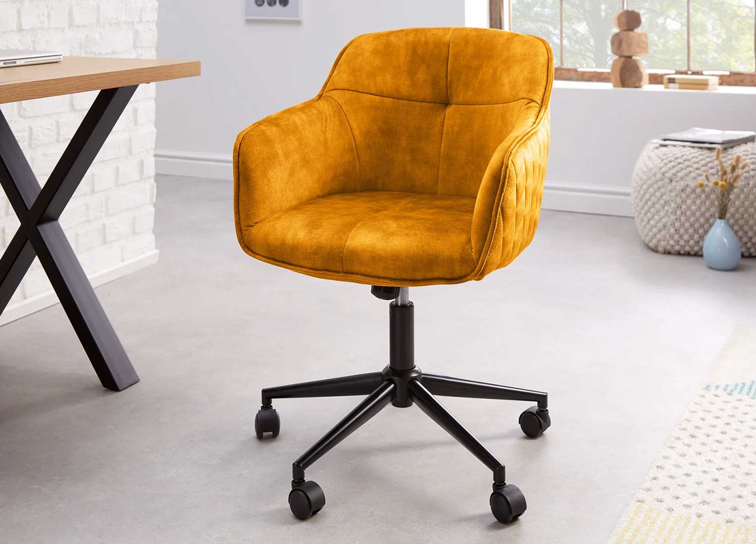 Chaise de bureau velours jaune Makoto