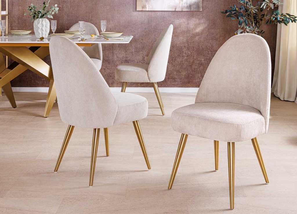 Chaises beige côtelé et pieds dorés Neyron