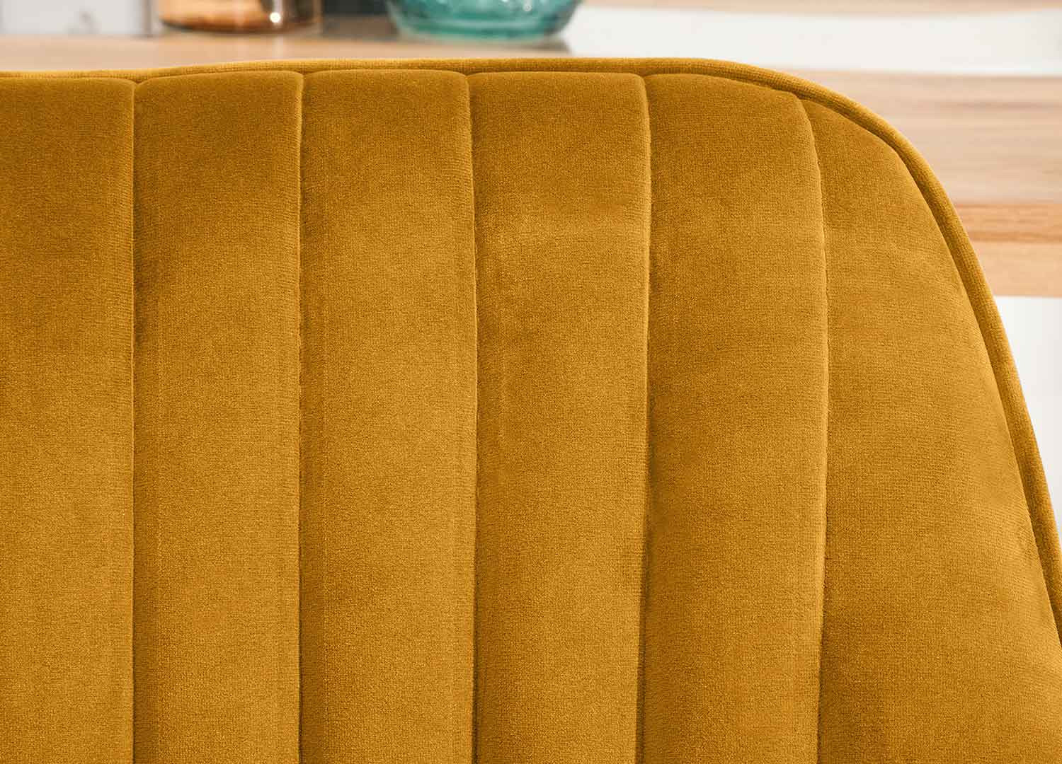Chaises modernes velours jaune