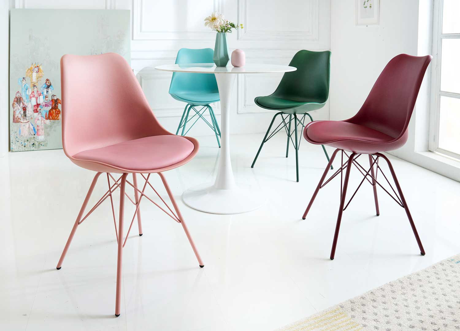 Chaises scandinave grise coque en pvc et pieds en métal