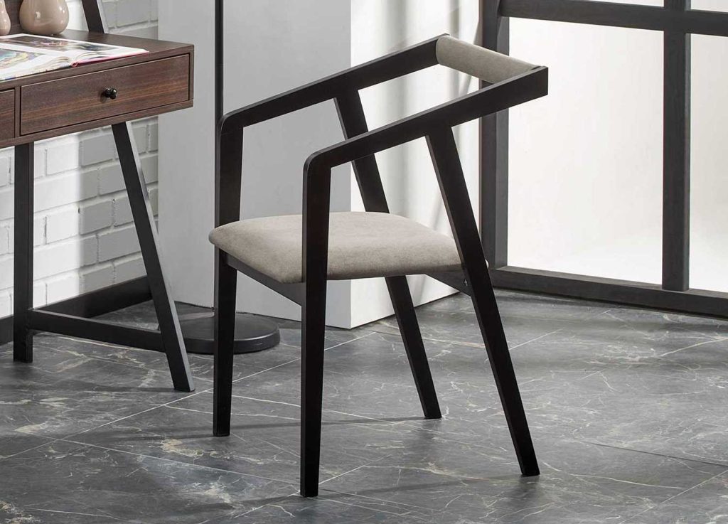 Chaises velours gris et bois