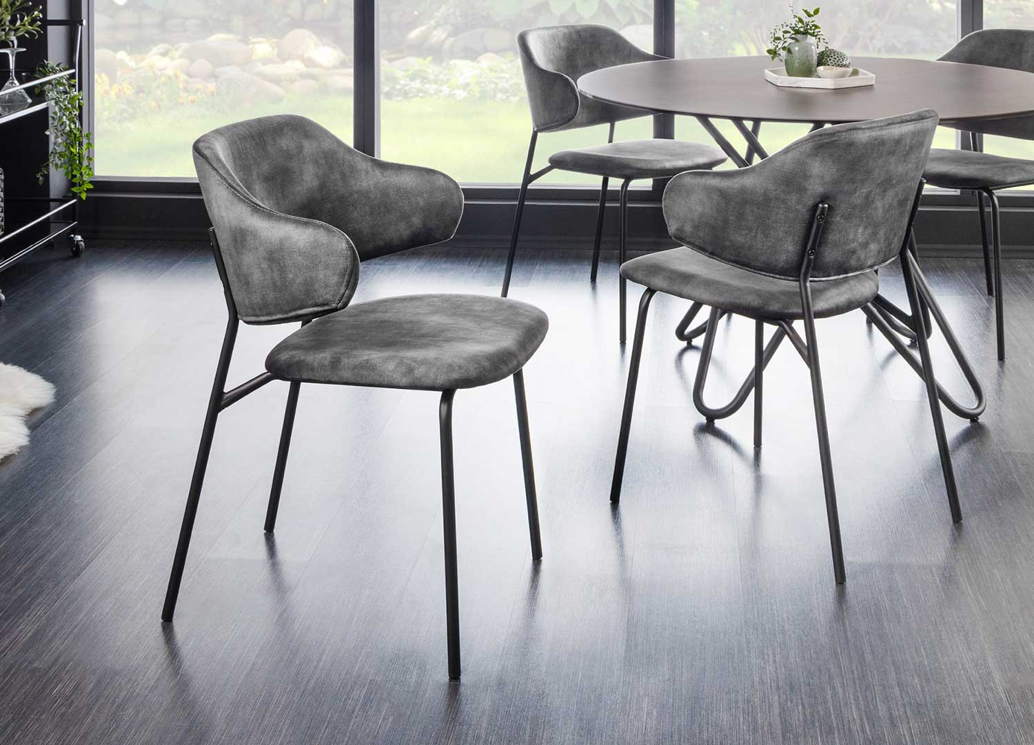 Chaises velours gris noir