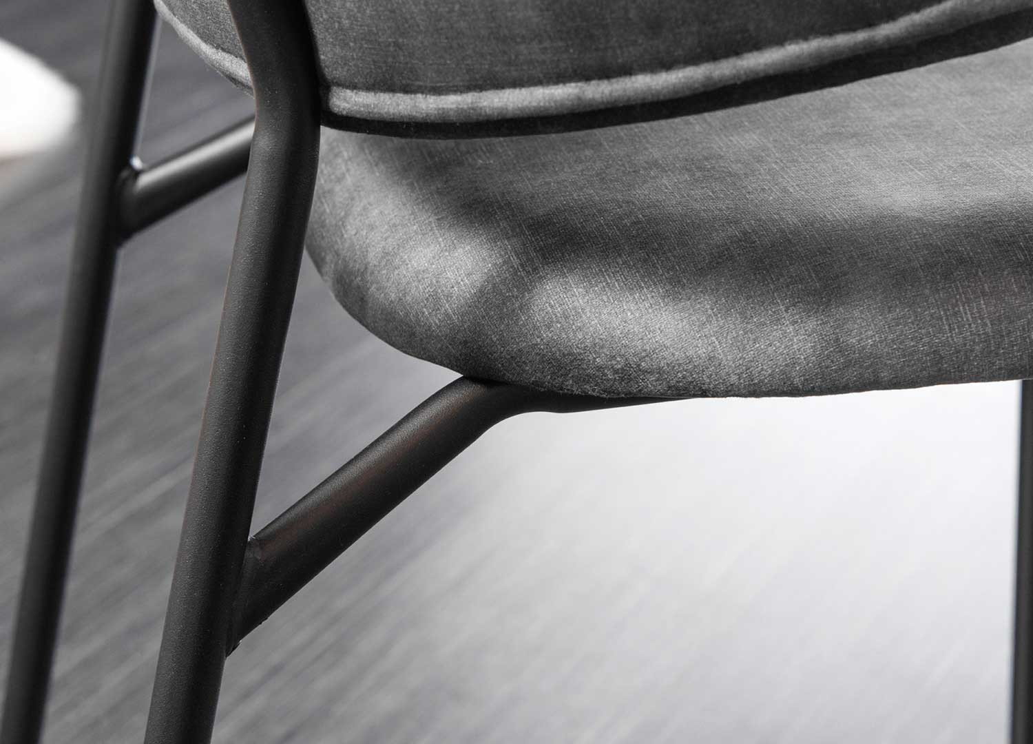 Chaises velours gris noir